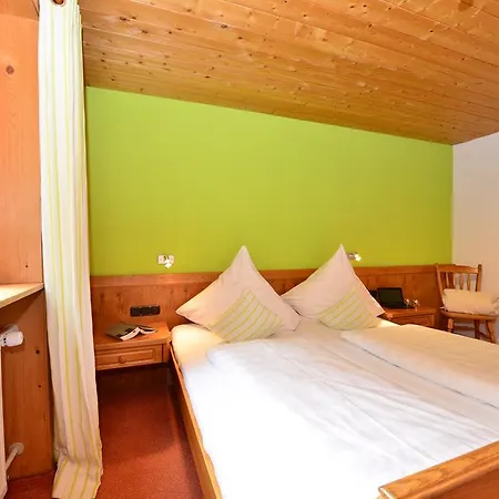 Gastehaus Bender Appartement Mittelberg
